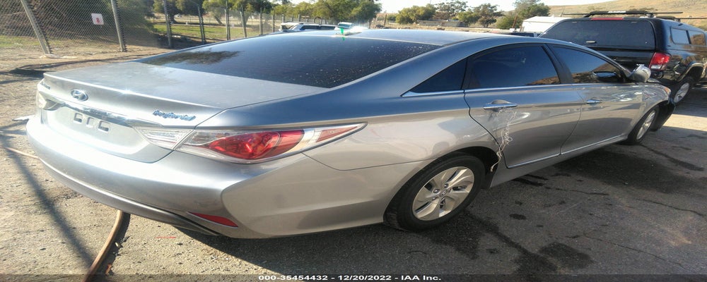 KMHEC4A43FA136045 2015 HYUNDAI SONATA HYBRID photo no. 4