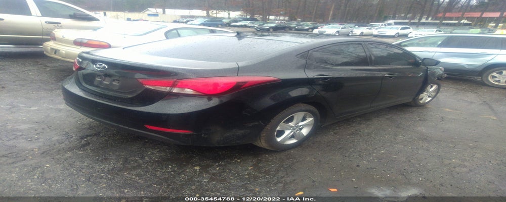 5NPDH4AE2FH631050 2015 HYUNDAI ELANTRA photo no. 4