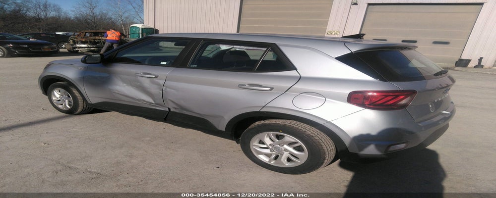 KMHRB8A36MU066765 2021 HYUNDAI VENUE photo no. 3