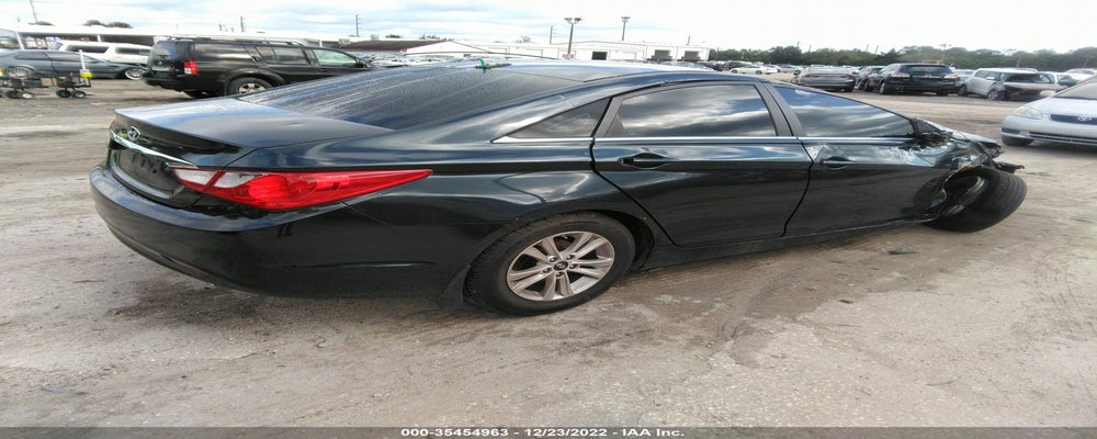 5NPEB4AC2DH747608 2013 HYUNDAI SONATA photo no. 4