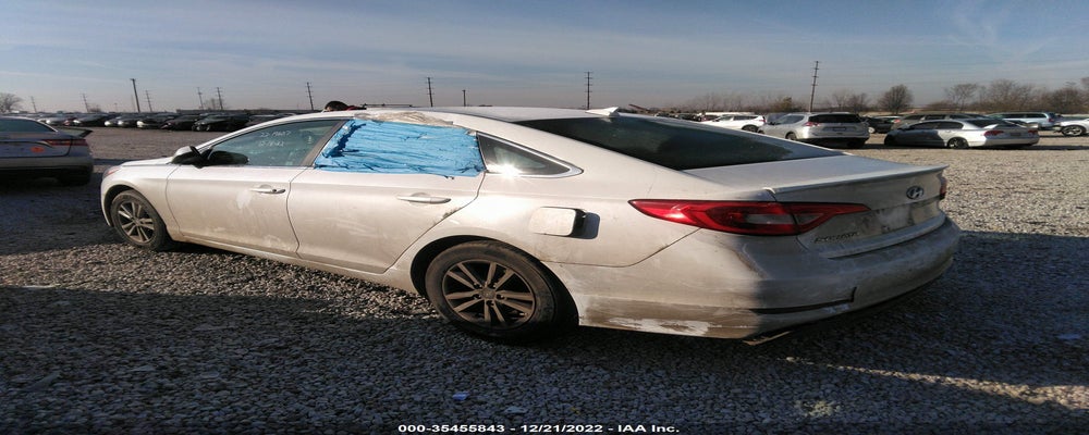 5NPE24AF1FH213223 2015 HYUNDAI SONATA photo no. 3