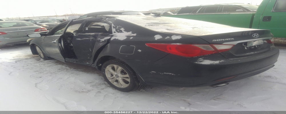 5NPEC4AB5BH296000 2011 HYUNDAI SONATA photo no. 3