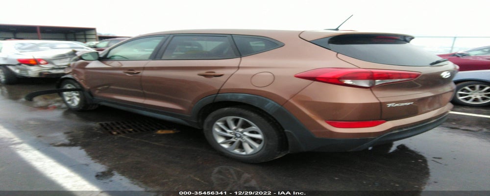 KM8J23A43GU182406 2016 HYUNDAI TUCSON photo no. 3