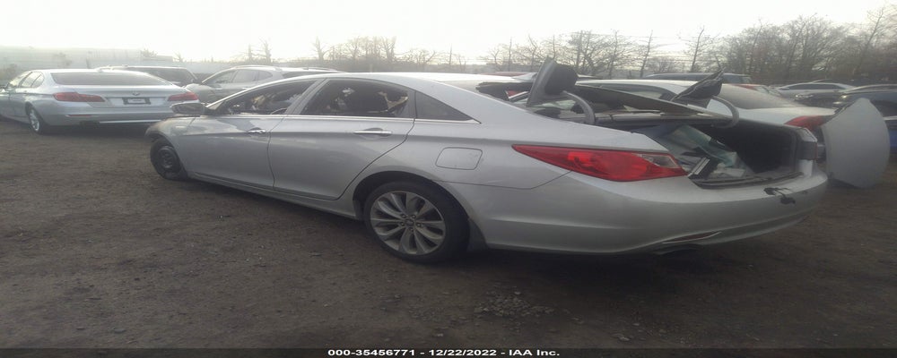 5NPEC4AB3BH214779 2011 HYUNDAI SONATA photo no. 3