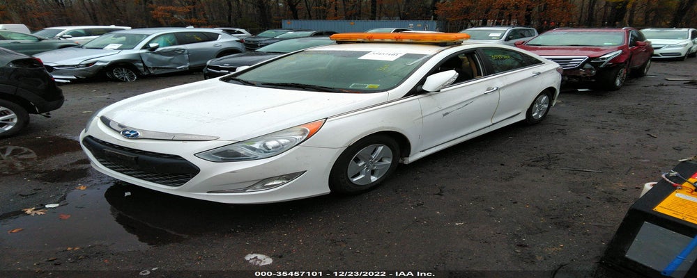KMHEC4A41BA011264 2011 HYUNDAI SONATA photo no. 2