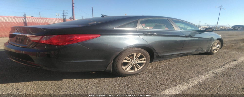 5NPEB4AC2DH689645 2013 HYUNDAI SONATA photo no. 4