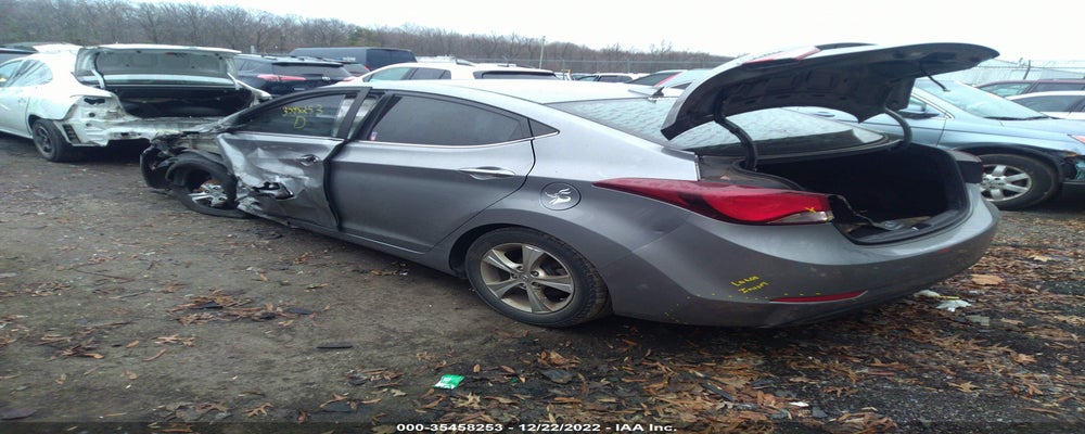 KMHDH4AE0GU545061 2016 HYUNDAI ELANTRA photo no. 3