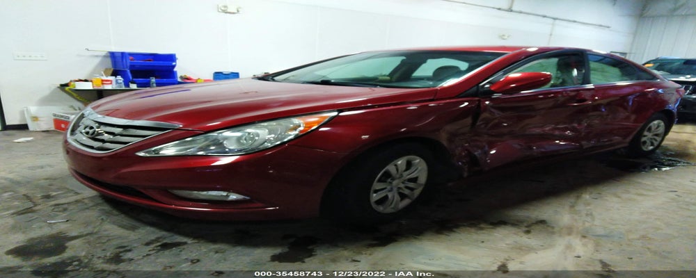 5NPEB4AC7BH257615 2011 HYUNDAI SONATA photo no. 2