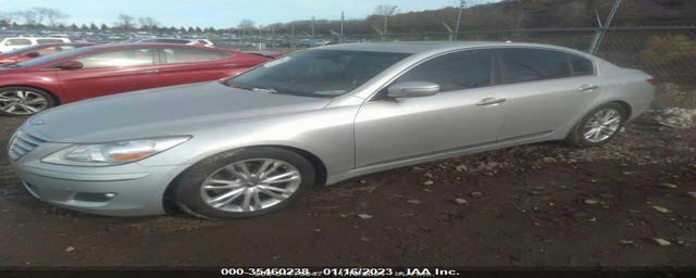 KMHGC4DF1AU093290 2010 HYUNDAI GENESIS photo no. 2