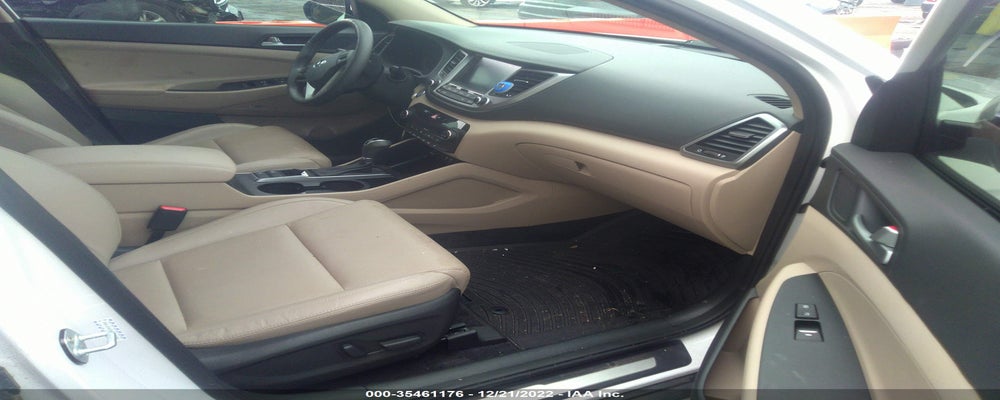 KM8J33A29HU386592 2017 HYUNDAI TUCSON photo no. 5