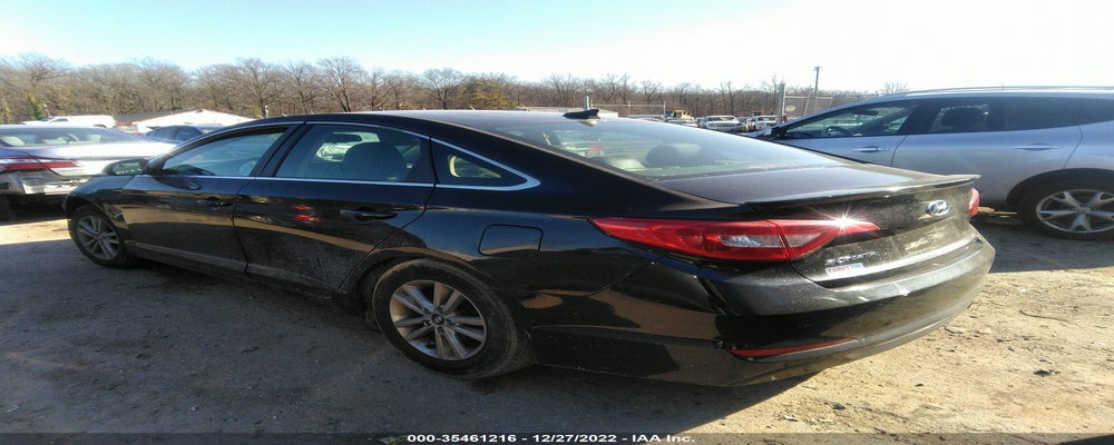 5NPE24AF9FH025016 2015 HYUNDAI SONATA photo no. 3
