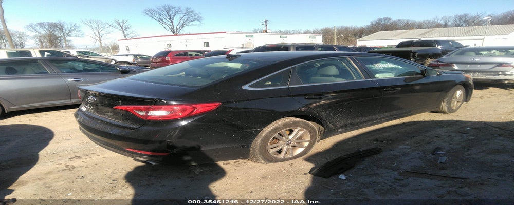 5NPE24AF9FH025016 2015 HYUNDAI SONATA photo no. 4