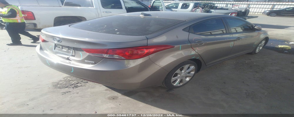 5NPDH4AE4DH417979 2013 HYUNDAI ELANTRA photo no. 4