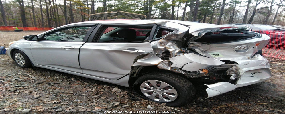 KMHCT5AE3FU217552 2015 HYUNDAI ACCENT photo no. 3