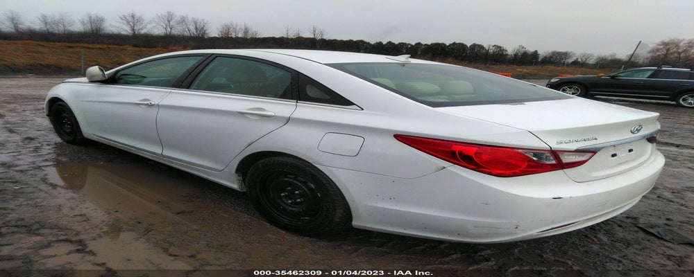 5NPEB4AC1DH569304 2013 HYUNDAI SONATA photo no. 3