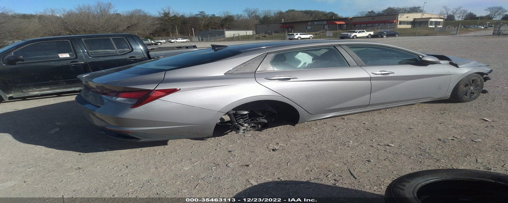 KMHLM4AG5NU296746 2022 HYUNDAI ELANTRA photo no. 4