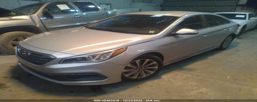 5NPE34AF3FH070367 2015 HYUNDAI SONATA photo no. 2