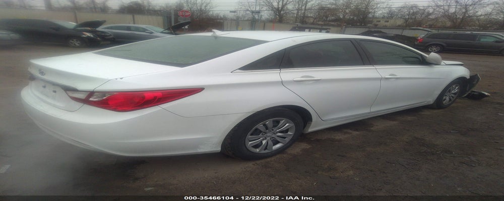 5NPEB4AC9BH185736 2011 HYUNDAI SONATA photo no. 4
