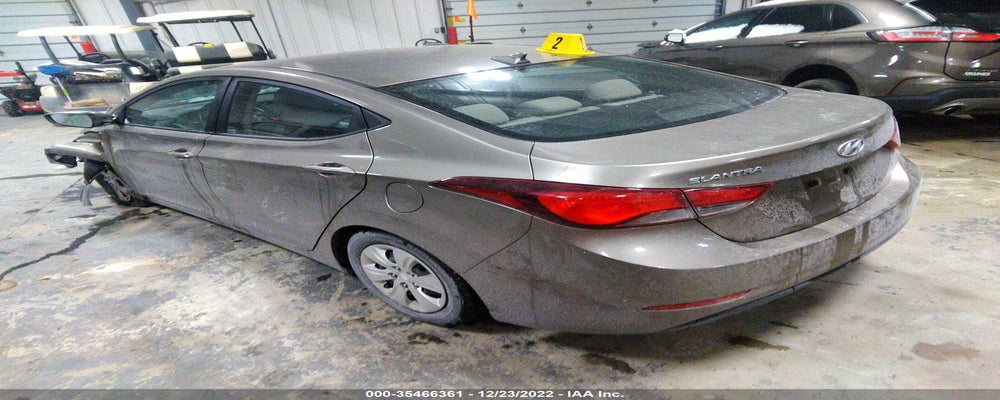 5NPDH4AE9GH701631 2016 HYUNDAI ELANTRA photo no. 3