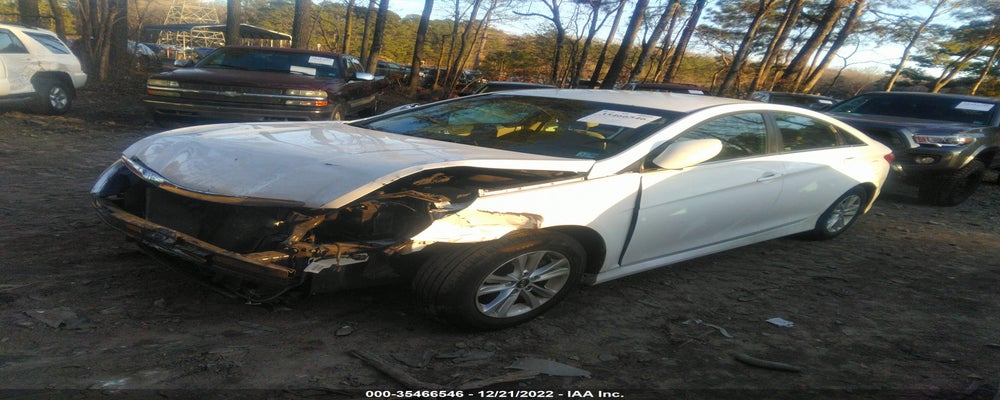 5NPEB4AC0EH928823 2014 HYUNDAI SONATA photo no. 2