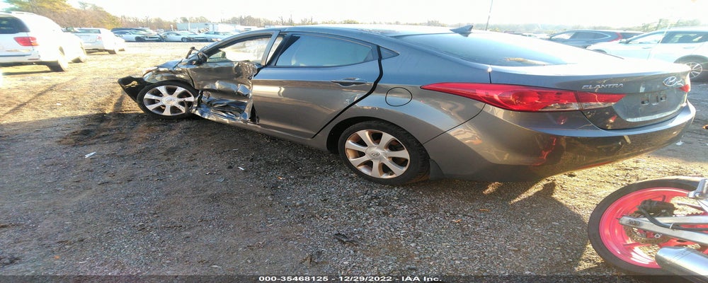 5NPDH4AE6DH163305 2013 HYUNDAI ELANTRA photo no. 3