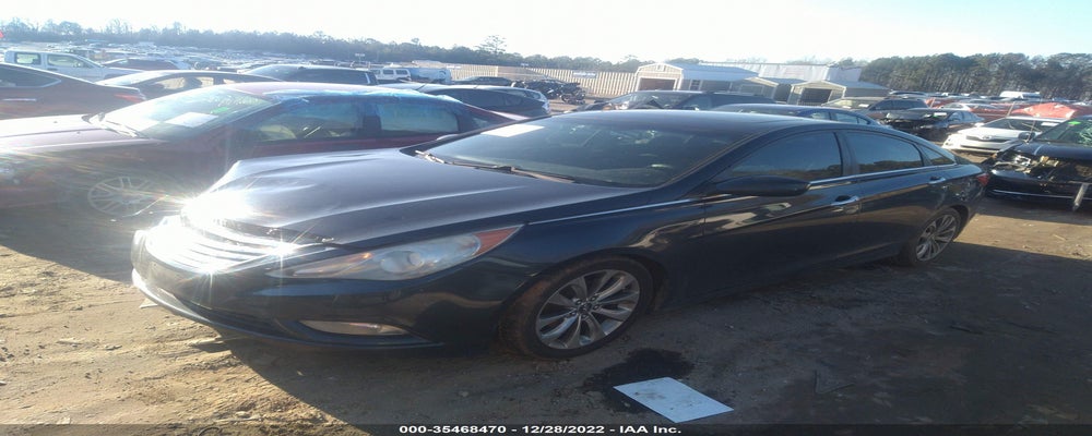5NPEC4AC2BH124435 2011 HYUNDAI SONATA photo no. 2