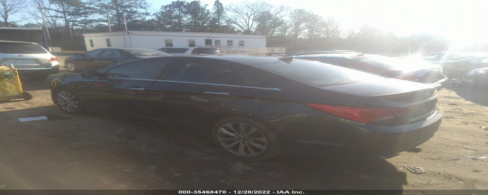 5NPEC4AC2BH124435 2011 HYUNDAI SONATA photo no. 3