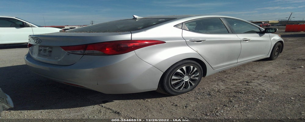 KMHDH4AE8DU605437 2013 HYUNDAI ELANTRA photo no. 4