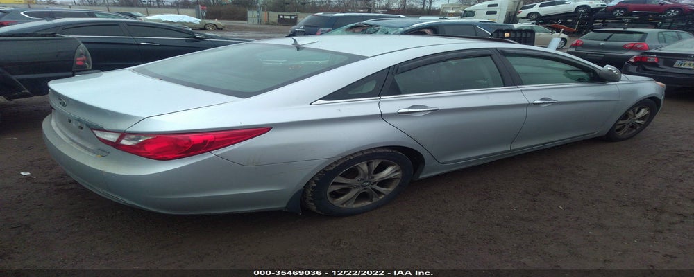 5NPEC4AC5BH247517 2011 HYUNDAI SONATA photo no. 4