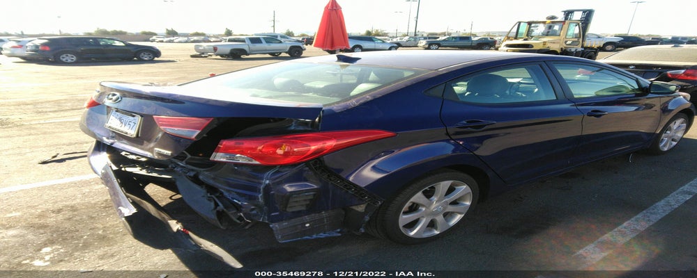 5NPDH4AE9DH380637 2013 HYUNDAI ELANTRA photo no. 4