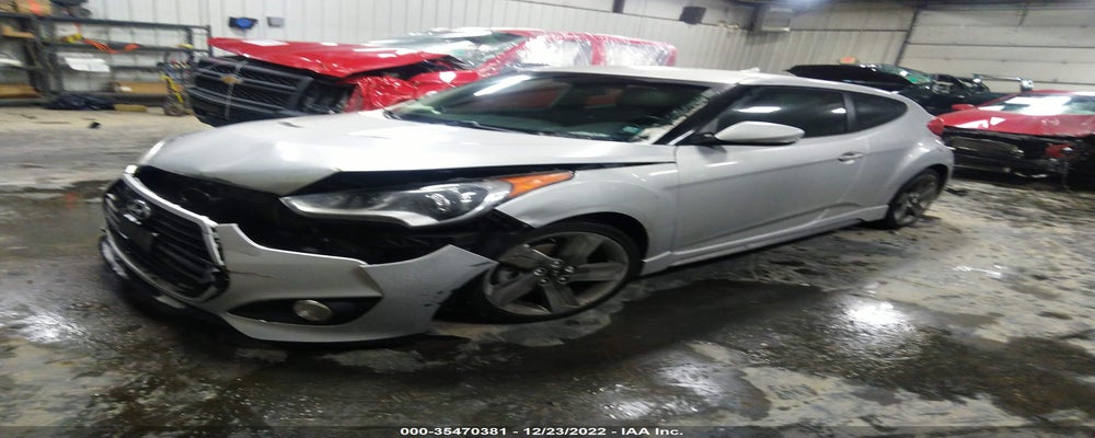 KMHTC6AE4FU227822 2015 HYUNDAI VELOSTER photo no. 2