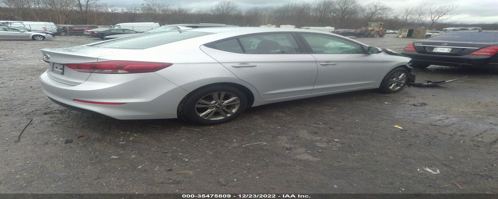KMHD84LF9JU580405 2018 HYUNDAI ELANTRA photo no. 4