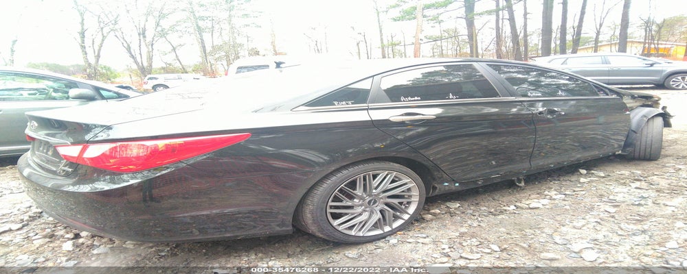 5NPEC4AC3BH105568 2011 HYUNDAI SONATA photo no. 4