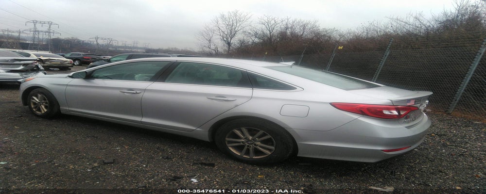 5NPE24AF6FH133772 2015 HYUNDAI SONATA photo no. 3