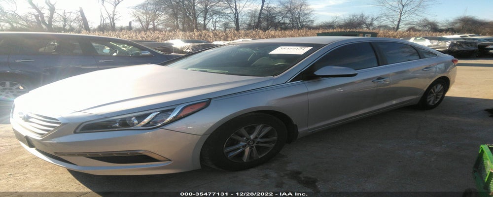 5NPE24AF7FH219866 2015 HYUNDAI SONATA photo no. 2