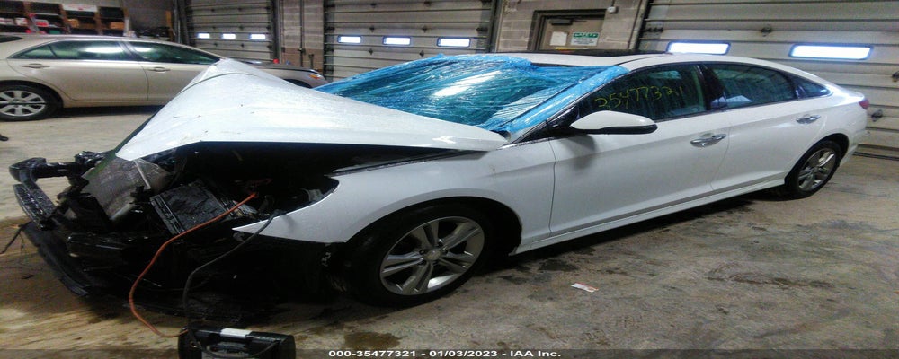 5NPE34AF2JH648399 2018 HYUNDAI SONATA photo no. 2