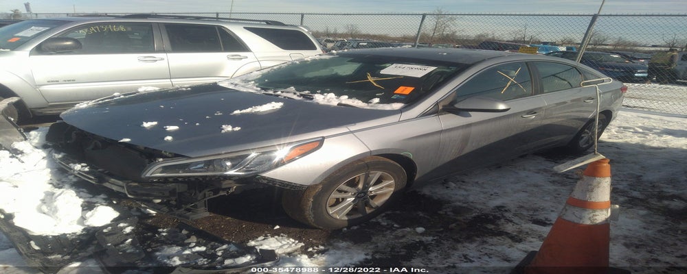 5NPE24AF5HH563425 2017 HYUNDAI SONATA photo no. 2