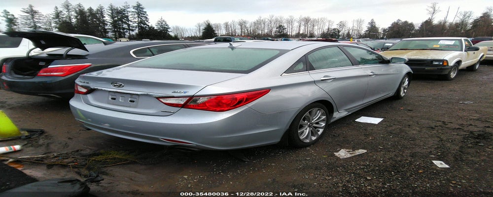 5NPEC4AB7BH211027 2011 HYUNDAI SONATA photo no. 4
