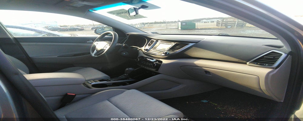 KM8J3CA25GU083730 2016 HYUNDAI TUCSON photo no. 5
