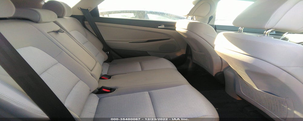 KM8J3CA25GU083730 2016 HYUNDAI TUCSON photo no. 8