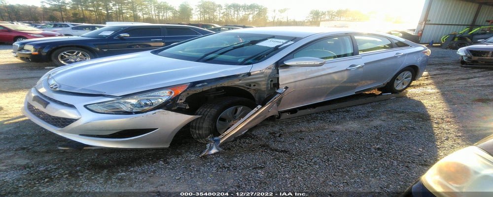 KMHEC4A45FA139321 2015 HYUNDAI SONATA HYBRID photo no. 2