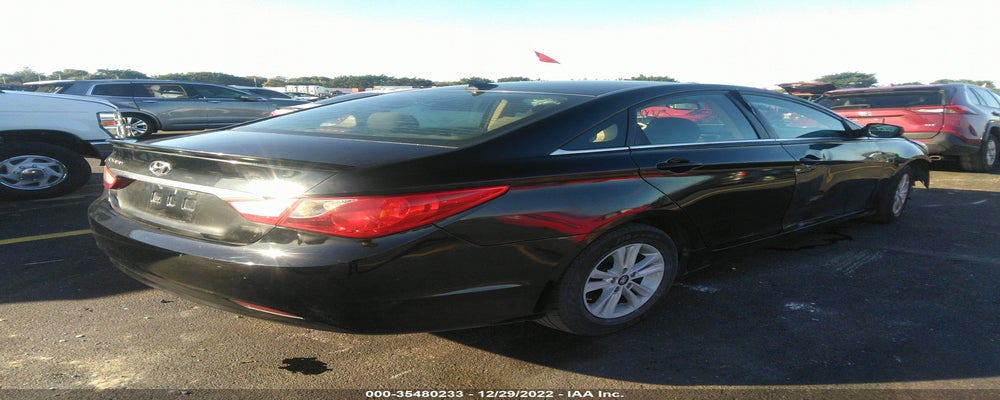 5NPEB4AC2DH736852 2013 HYUNDAI SONATA photo no. 4