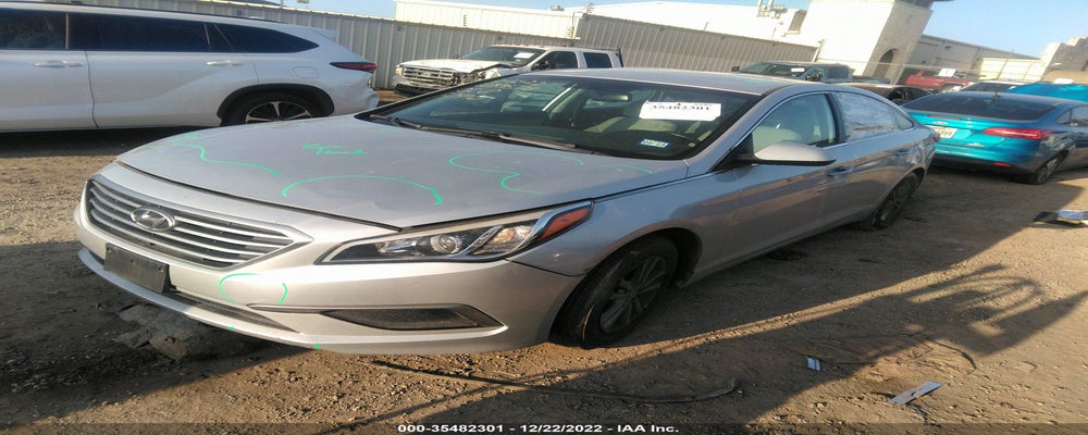 5NPE24AF8HH574967 2017 HYUNDAI SONATA photo no. 2