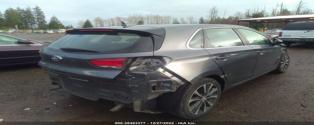 KMHH35LE3JU019968 2018 HYUNDAI ELANTRA GT photo no. 4