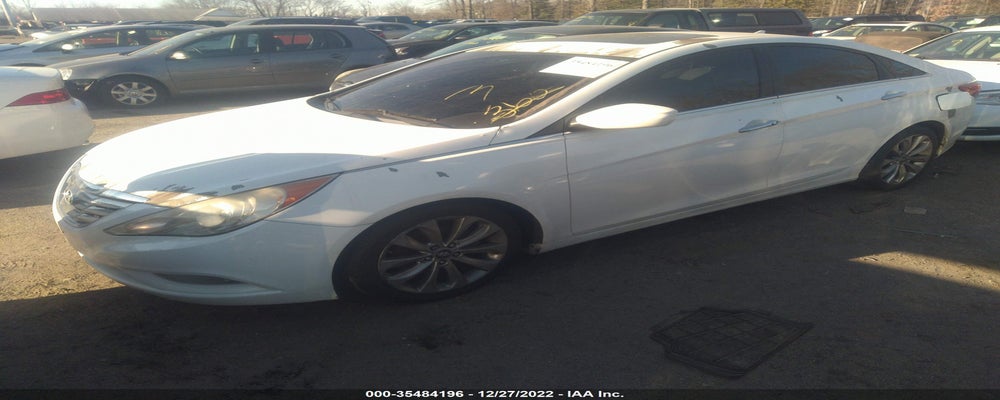 5NPEC4AC0BH028853 2011 HYUNDAI SONATA photo no. 2