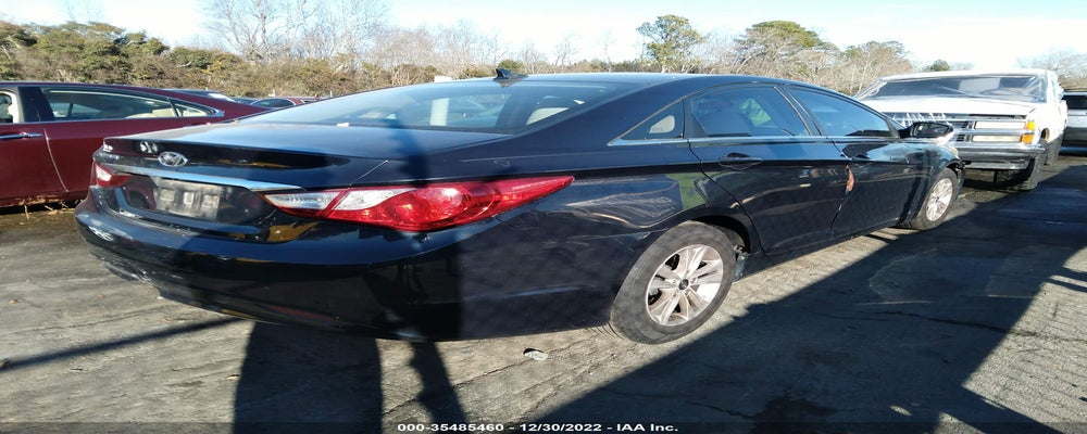 5NPEB4AC4BH117747 2011 HYUNDAI SONATA photo no. 4