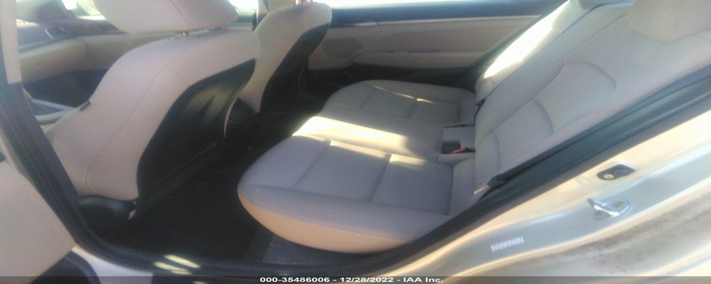 KMHD74LF7HU099615 2017 HYUNDAI ELANTRA photo no. 8