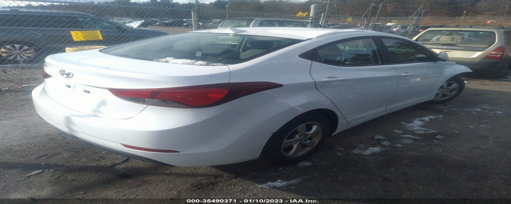 5NPDH4AEXFH547655 2015 HYUNDAI ELANTRA photo no. 4