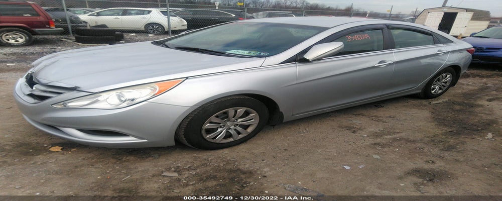 5NPEB4AC7DH566097 2013 HYUNDAI SONATA photo no. 2