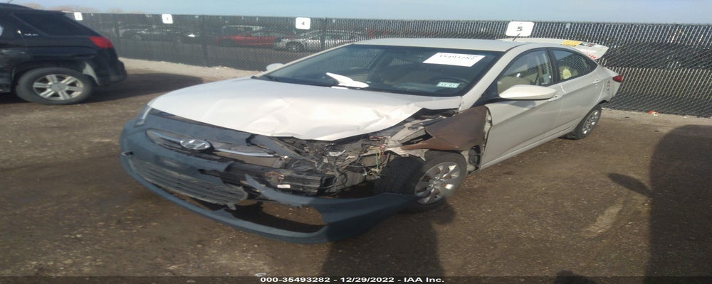 KMHCT4AE3GU007710 2016 HYUNDAI ACCENT photo no. 2